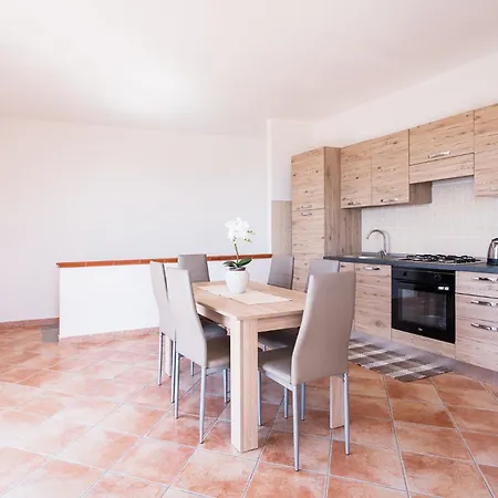 Cas'aurora Apartment Tresnuraghes